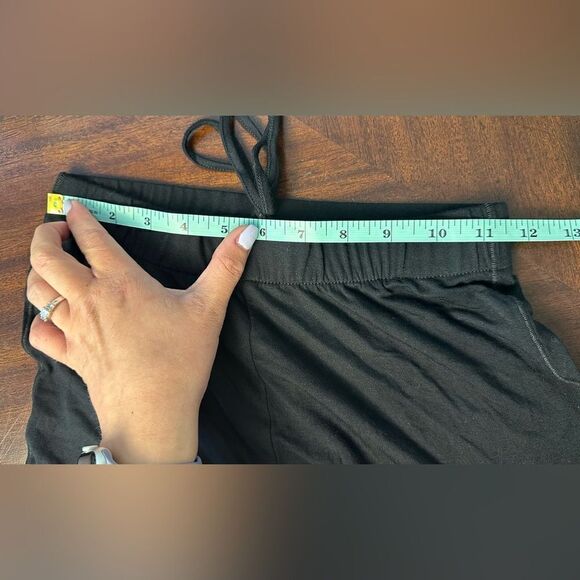 NWT SKIMS Sleep Short - XXS - Onyx - Picture 8 of 10